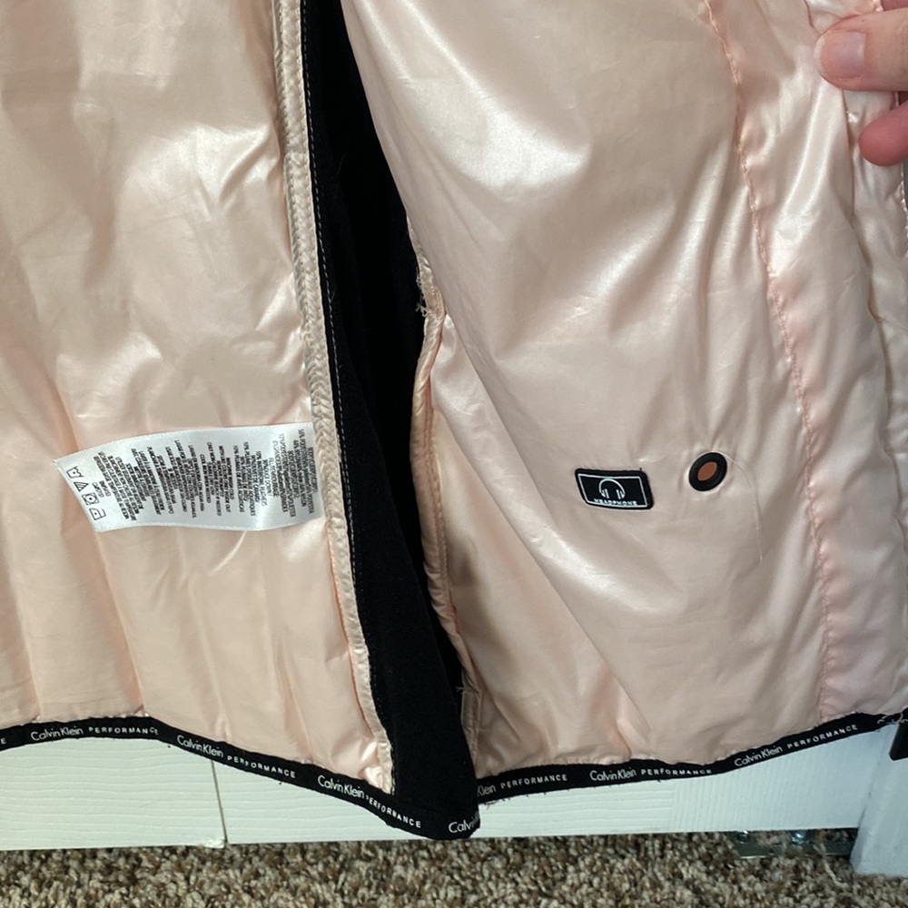 Calvin Klein performance vest - Picture 5 of 6